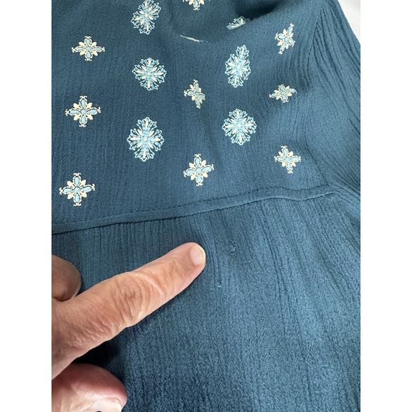 Style & Co. Women’s Top Size XL Blue Floral Embroidered Long Sleeve Boho Flowy - Picture 13 of 16